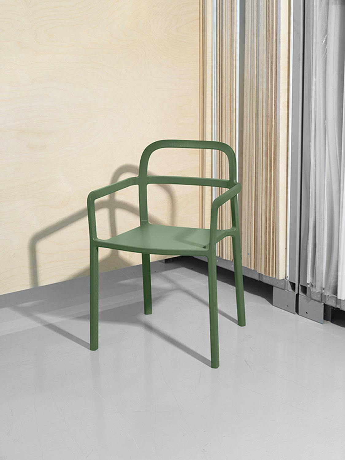 437192 tU Designmøbler til folket - samarbeid mellom Hay og Ikea.